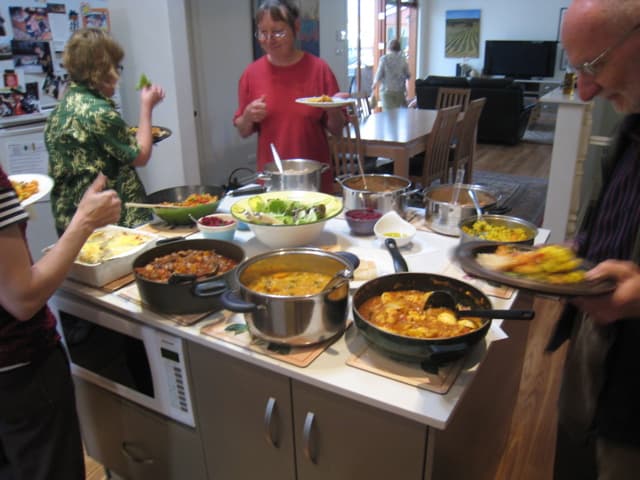 Cooking & feasting
